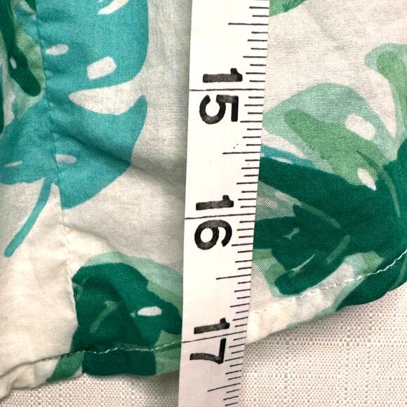 J. CREW 100% Cotton Button Down Shirt Sz M Tropical Print Palm Leaf Beach Resort - Picture 10 of 11